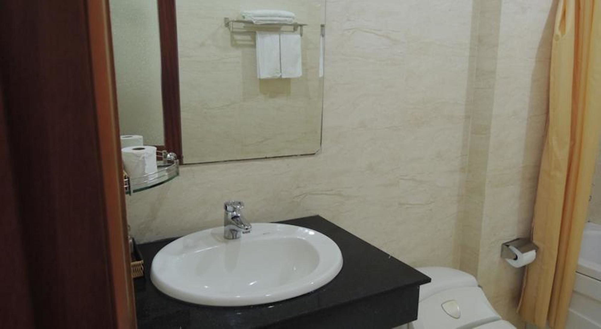 Duc Minh Hotel Ho Chi Minh City Bagian luar foto