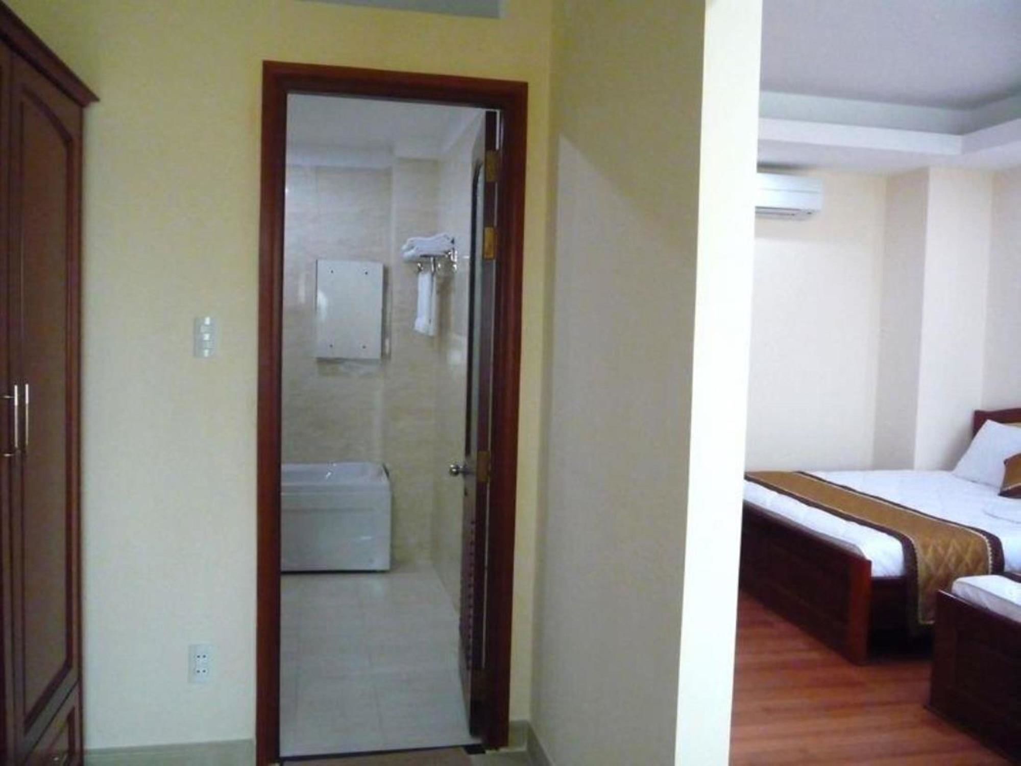 Duc Minh Hotel Ho Chi Minh City Bagian luar foto